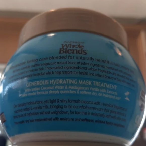 Garnier Whole Blends Hydrating Hair Mask - Picture 7 of 8